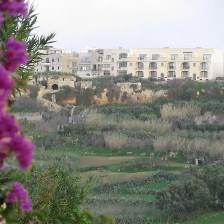 Apartment Fully Airconditioned Apartment With Open Views In Nadur, Gozo *