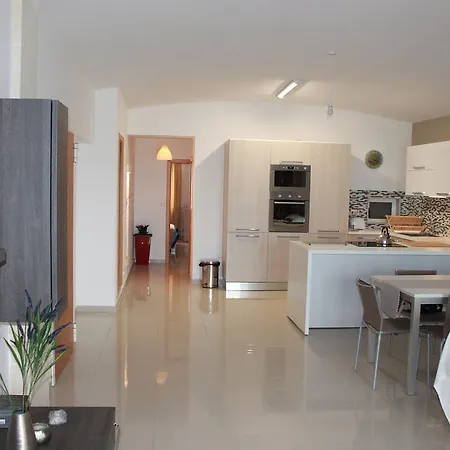Apartment Fully Airconditioned Apartment With Open Views In Nadur, Gozo Qala