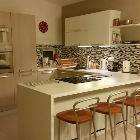 Апартаменты Fully Airconditioned With Open Views In Nadur, Gozo