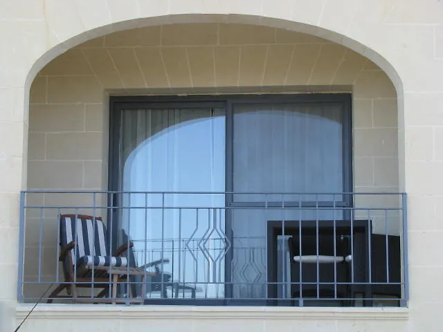 Fully Airconditioned With Open Views In Nadur, Gozo Апартаменты *