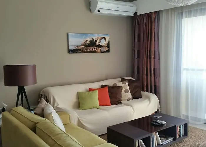 Апартаменты Fully Airconditioned With Open Views In Nadur, Gozo *
