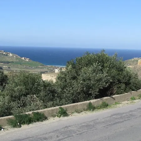 Fully Airconditioned With Open Views In Nadur, Gozo *